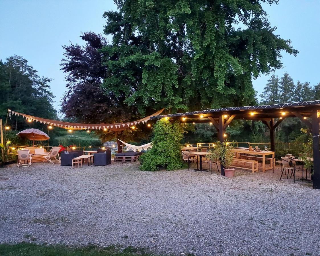Moulin De Monpoisson Bed & Breakfast Le Puy Exterior photo
